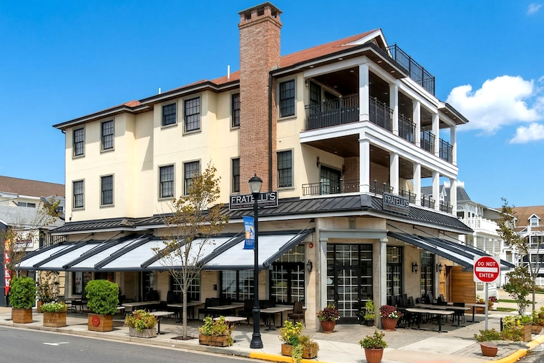 Things To Do Fratellis Wood Fire Pizzaria